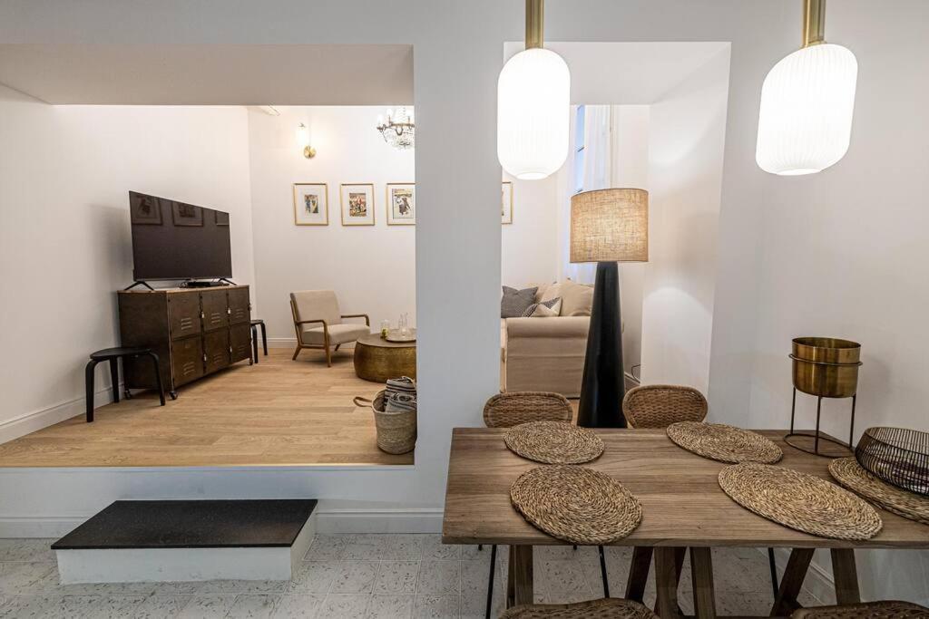 Chez Collette - Luxury In The Old Ницца Экстерьер фото